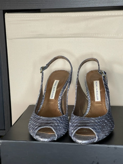 Pedro Miralles Python Skin Slingbacks 38 (Runs big)