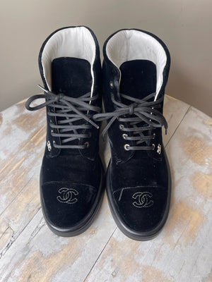 Brand New Black Velvet Ankle Boots 39