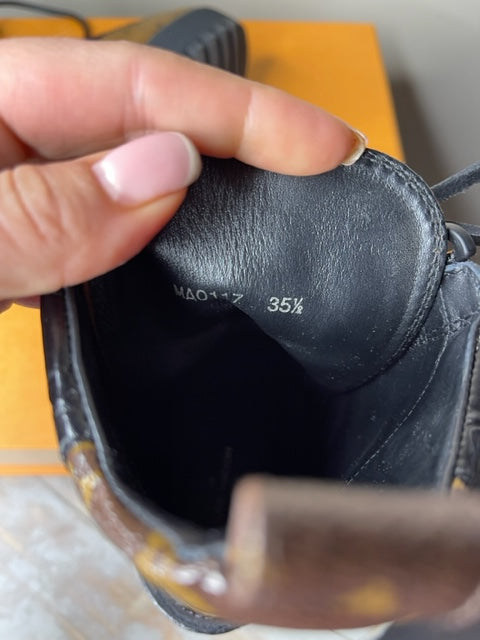 Louis Vuitton Desert Boots 35.5